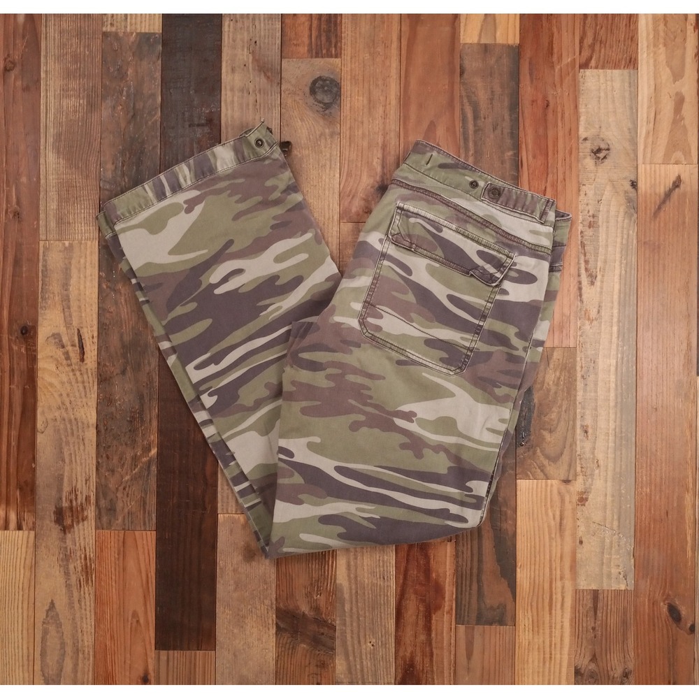Express Precision Fit Camo Cargo Pants Womens 11/12 Green Camouflage Zipper Hem